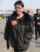 宋丹丹皮毛领低调奢华