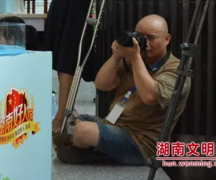 《我们的旗帜》为何频频圈粉？