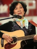 “颤音奶奶”董云蓉
