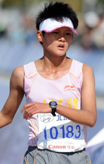 北京马拉松女子冠军魏小杰