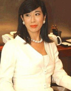 钟彬娴去职雅芳董事长