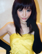 李小璐产女胸围暴涨